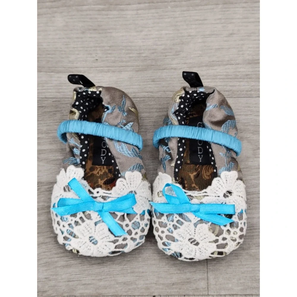 Vintage Goody Goody Baby Girls Lace Crib Shoes Blue Floral Satin Bow Size M 6-12